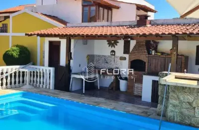Casa com 4 dormitórios à venda, 220 m² por r$ 745.000 - itaipu - niterói/rj