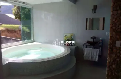 Casa com 4 quartos, sendo 2 suítes, área gourmet, em condomínio fechado, com 270 m², à venda por r$ 650.000,00, maricá - rj