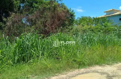 Terreno linear, no condomínio mangueiras, com 363. à venda por r$ 100.000,00, cajueiros, maricá - rj m²