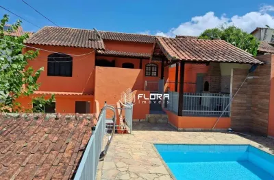 Casa com 3 quartos, área gourmet, piscina, com 160 m², à venda por r$ 399.000 - centro - maricá/rj