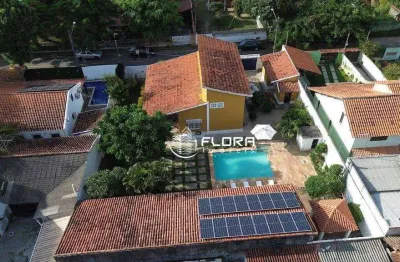 Casa na lagoa de jacaroá, com 250 m², 4 quartos sendo 2 suítes, piscina e área gourmet, placa solar, maricá - rj