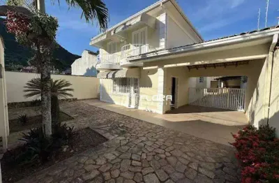 Casa com 3 dormitórios à venda, 165 m² por r$ 1.100.000 - piratininga - niterói/rj