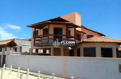 Encantadora casa duplex estilo colonial à beira-mar, à venda por r$ 700.000,  em guaratiba, maricá/rj