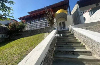 Casa com 3 dormitórios à venda, 350 m² por r$ 1.390.000 - são francisco - niterói/rj