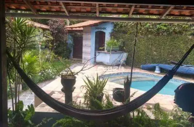 Casa com 3 dormitórios à venda por r$ 740.000 - piratininga - niterói/rj