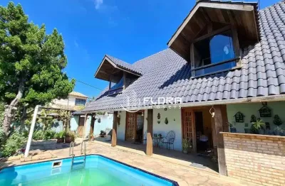 Casa com 3 dormitórios à venda, 130 m² por R$ 880.000,00 - Serra Grande - Niterói/RJ