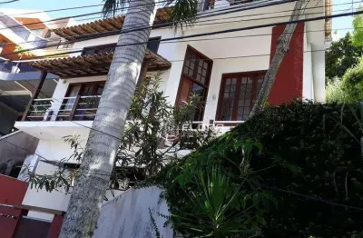 Casa com 6 dormitórios à venda, 400 m² por r$ 1.580.000,00 - camboinhas - niterói/rj