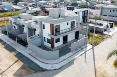 Casa com 2 dormitórios à venda, 85 m² por r$ 650.000,00 - itajubá - nova balneário piçarras/sc