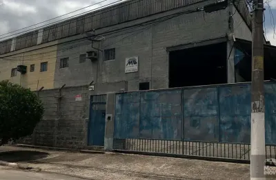 Barracão / Galpão / Depósito à venda na Rua Sabiá, Fazendinha, Santana de Parnaíba