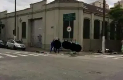Barracão / Galpão / Depósito à venda na Rua Mem de Sá, Mooca, São Paulo