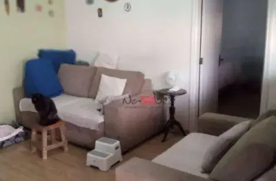 Casa térrea com 2 quartos sendo 1 suíte e vaga para 3 carros na cidade a.e. carvalho