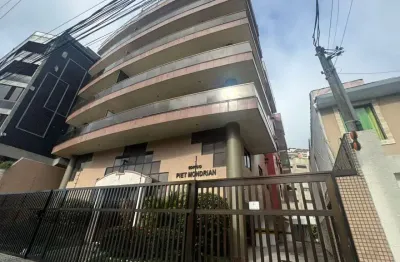 Cobertura para locação em cabo frio, vila nova, 4 dormitórios, 2 suítes, 3 banheiros, 2 vagas