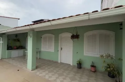 Casa para venda em cabo frio, palmeiras, 3 dormitórios, 2 banheiros