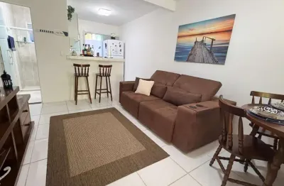 Casa em Condomínio para Venda em Cabo Frio, Jardim Flamboyant, 2 dormitórios, 1 suíte, 2 banheiros, 1 vaga