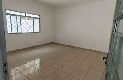 Casa com 1 quarto para alugar na Rua Monterrey, 46, Jardim Califórnia, Cuiabá