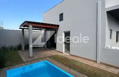 Casa com 3 quartos para alugar na Rua Vinte e Quatro de Agosto, 35, Jardim Califórnia, Cuiabá