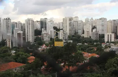 Venda de apartamento clássico de 214m² em perdizes. vista eterna de cinema.