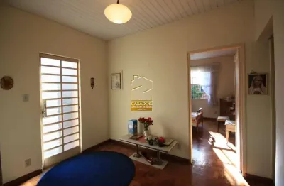 Casa à venda com 3 quartos e 2 vagas no sumaré - sp, a 450m da estação sumaré do metrô e da av dr. arnaldo