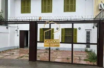Sobrado comercial paralocação 252m² 5 salas 3 vagas na vila madalena