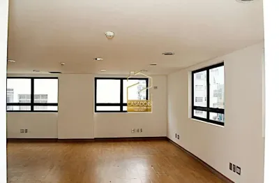 Casa comercial para alugar na Alameda Santos, Cerqueira César, São Paulo