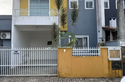 Casa à venda na rua 3850 rua são joao, 54, itacolomi, balneário piçarras por r$ 680.000