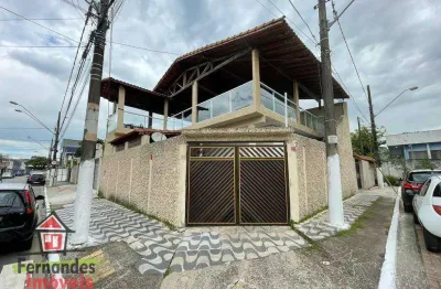 Casa semi isolada de esquina com amplo terraço gourmet 2 dormitórios à venda por r$ 860.000 boqueirão  praia grande sp