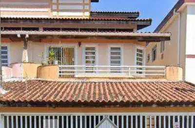 Sobrado triplex com 4 dormitórios para alugar definitivo pacote 169 m² por r$ 5.500/mês - vila guilhermina - praia grande/sp