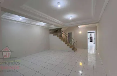Sobrado no lado praia  com 4 dormitórios sendo 2 suítes para alugar definitivo pacote, 197 m² por r$ 6.300 mês - boqueirão - praia grande/sp