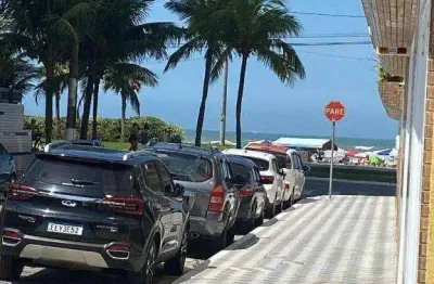 Belíssimo sobrado 3 dormitórios à venda apenas 100 metros da praia por r$790.000 caiçara praia grande.