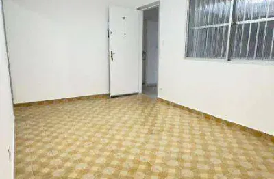 Apartamento vazio com 1 quarto elevador 50 m² para alugar definitivo pacote por r$2.000 guilhermina praia grande/sp