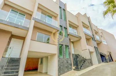 Casa em condomínio fechado com 3 quartos à venda na Rua Wagia Kassab Khury, --, São Lourenço, Curitiba