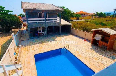 R$699.000 - casa na quadra da praia de cordeirinho - maricá - com 7 quartos, piscina e área gourmet!