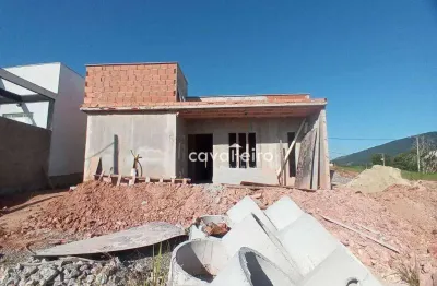 Casa com 3 quartos, sendo 1 suíte, com 99 m²,  à venda por r$ 600.000 - ubatiba - maricá/rj