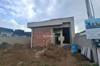 Casa com 2 quartos, sendo 01 suíte à venda, 86 m² por r$ 398.000 - pindobas - maricá/rj