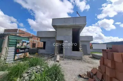 Casa em condomínio com 03 quartos sendo 01 suíte - maricá - rj