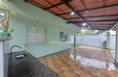 Casa com 3 dormitórios à venda, 110 m² por R$ 300.000,00 - Jacaroá - Maricá/RJ