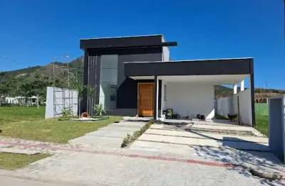 Casa em condomínio fechado com 3 quartos à venda na Rodovia Ernani do Amaral Peixoto, 8, Inoã, Maricá