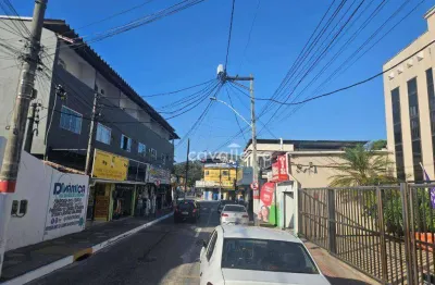 Oportunidade única no centro de maricá: imóvel comercial ponto estratégico!
