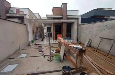 Ótima casa com 2 dormitórios à venda - Barroco (Itaipuaçu) - Maricá/RJ