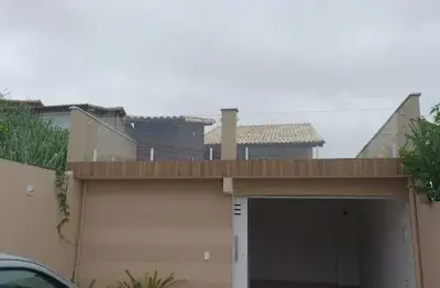 Casa com 2 dormitórios à venda, 75 m² por R$ 420.000,00 - Cordeirinho - Maricá/RJ