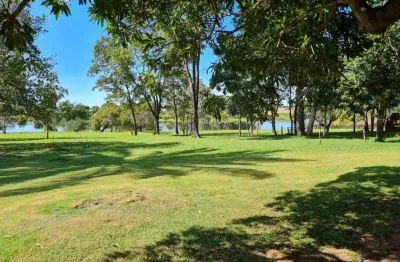 Fazenda à venda na Estrada Vicinal Municipal De Mozarlândia, KM 25, Zona Rural, Mozarlândia