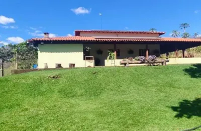 Belo sítio com 3 alqueires em araguari-mg às margens do ribeirão jordão