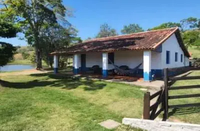 Ótima fazenda para pecuária leiteira com 115 alqueires paulistas em caçapava-sp