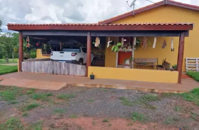 Fazenda com 17 alqueires de dupla aptidão em campina verde-mg