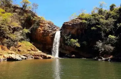 Fazenda de dupla aptidão com 200 alqueires em formosa-go