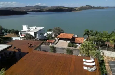 Ótima casa no condominio escarpas do lago em capitólio-mg