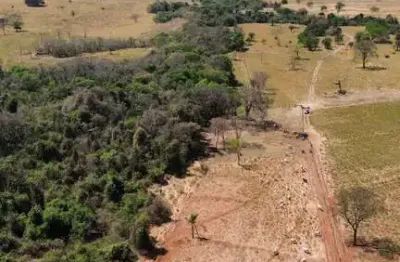 Fazenda com 193 alqueires de dupla aptidão em campina verde-mg