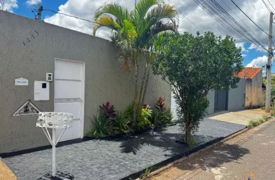Casa com 170 m² com 2 quartos mais suíte área gourmet e piscina no jardim brasília