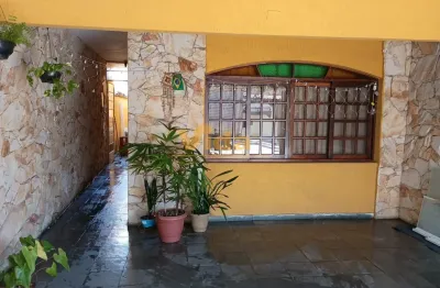 Casa à venda em pestana - osasco com 03 quartos (02 suítes) e 02 vagas de garagem