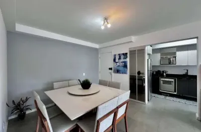 Deixe-se encantar por tudo o que este apartamento espetacular tem a oferecer!